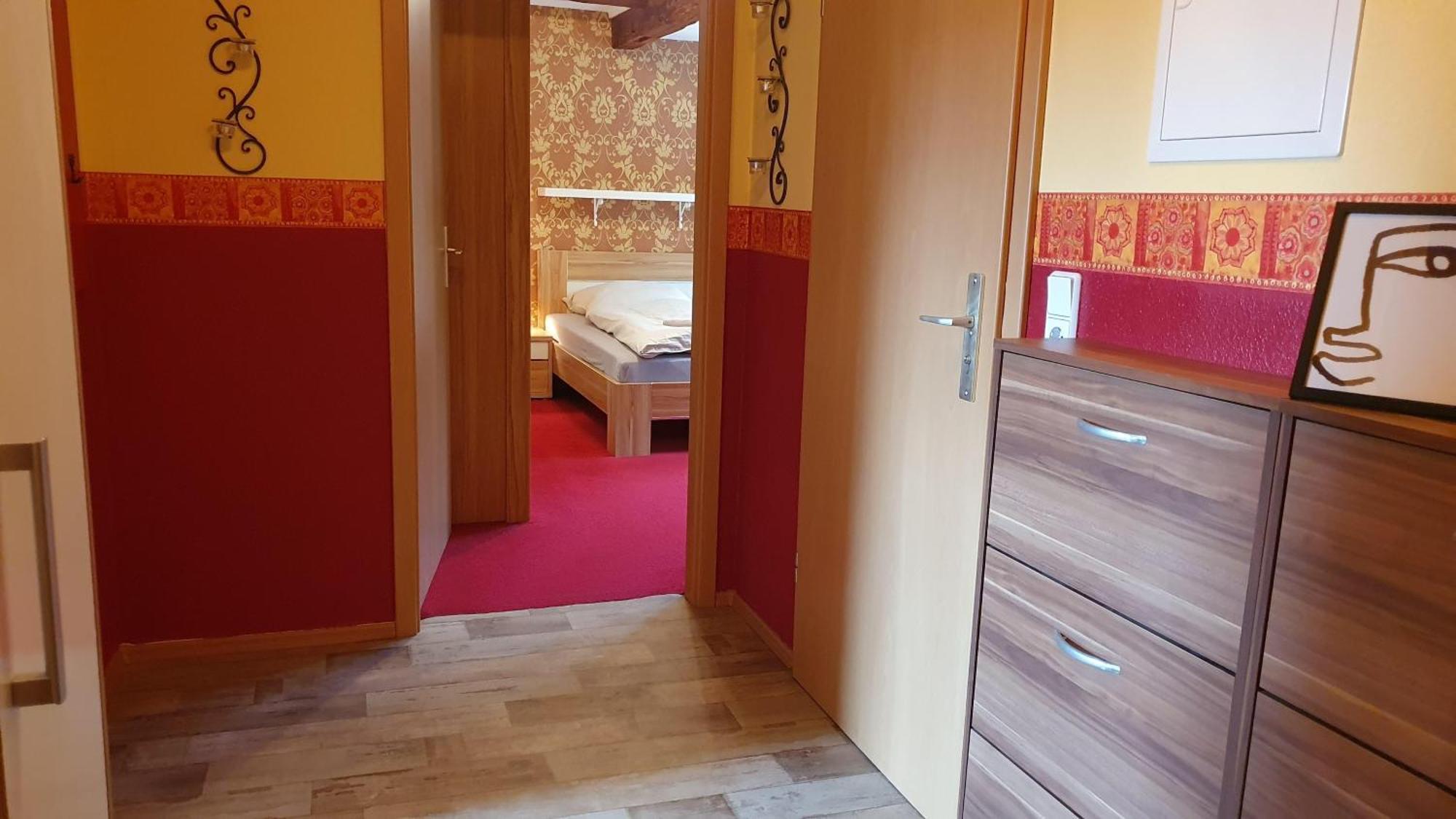 Ferienwohnung Im Gutshof Direkt Gegenueber Dem Schloss, Rhododendronpark Mit Terrasse Und Wlan Kromlau Bagian luar foto
